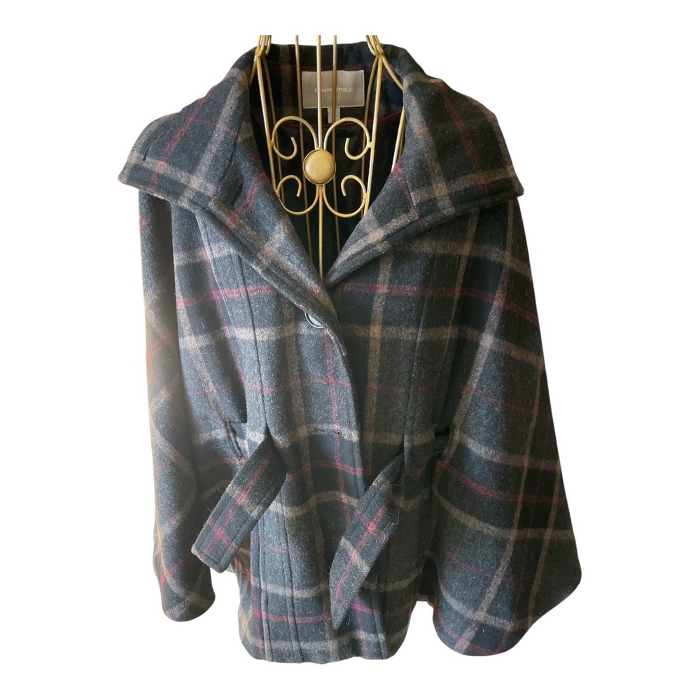 Banana Republic W XS Wool Plaid Button Up Tie Plaid Cape Warm Comfy Country Core